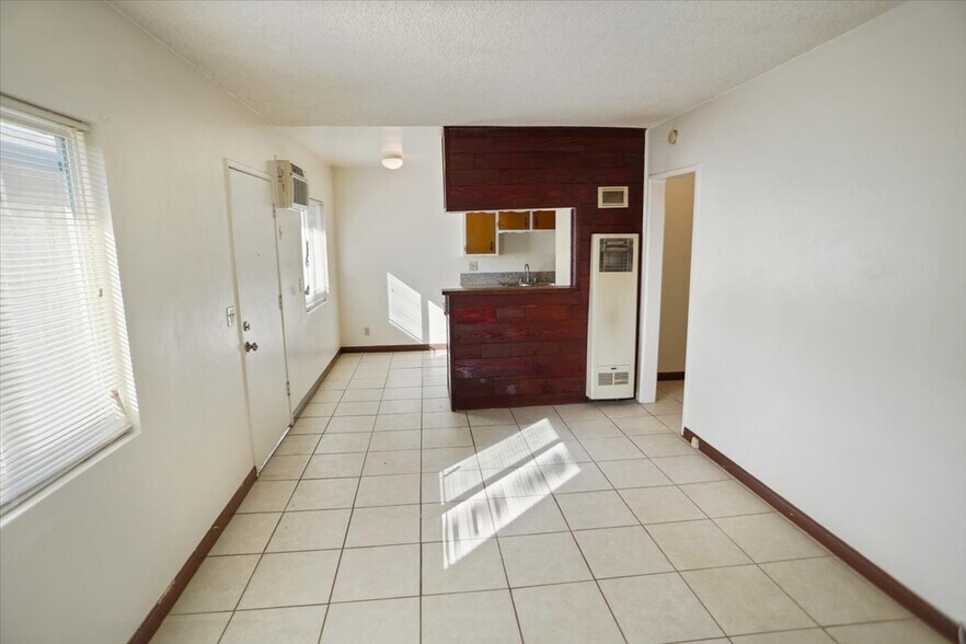 More Photos Of 342 E Lancaster Blvd, Lancaster Apartments For Sale