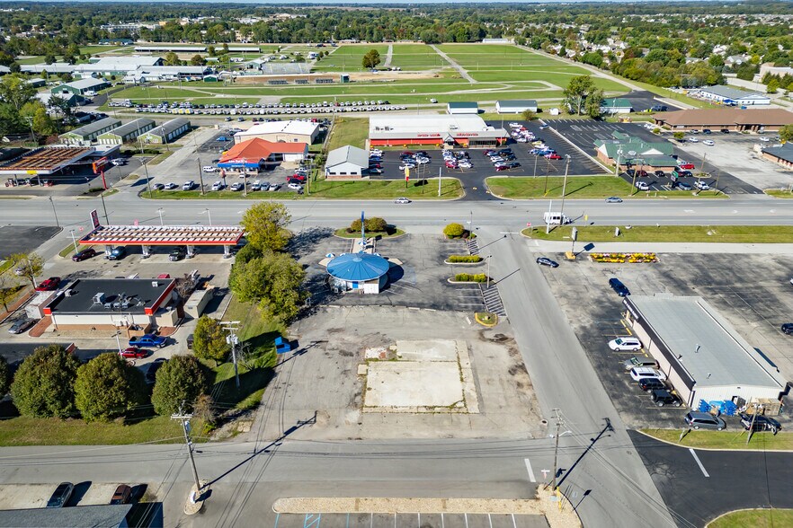 More Photos Of 351 N Morton St, Franklin Restaurant For Sale