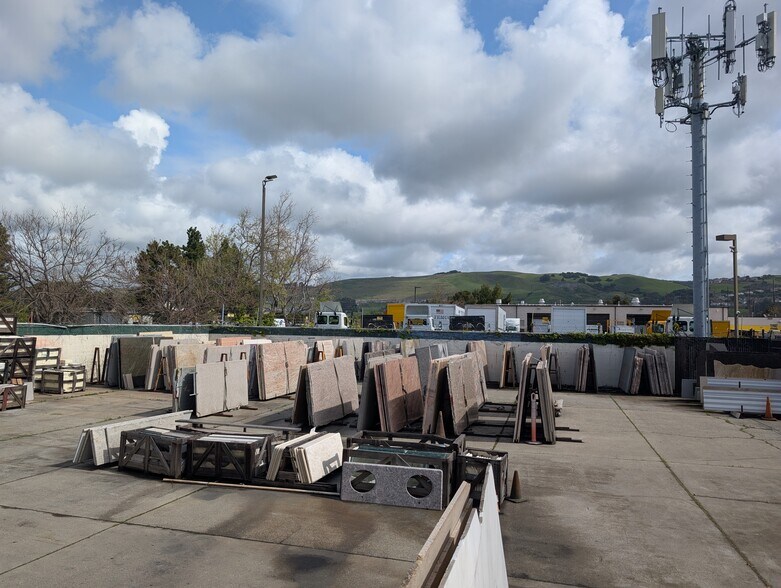 More Photos Of 795 Sandoval Way, Hayward Warehouse For Lease