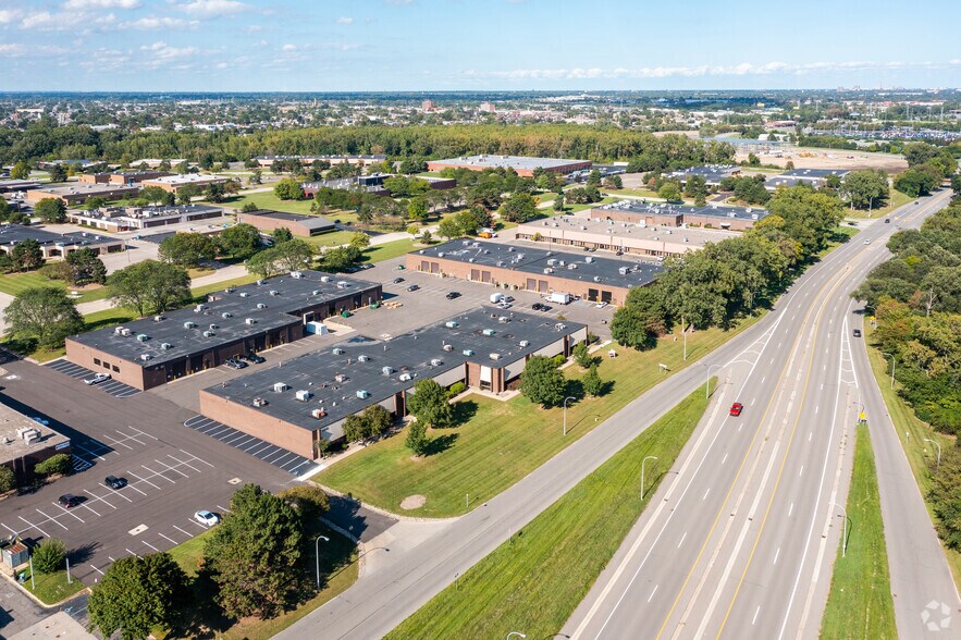 More Photos Of 15300 Rotunda Dr, Dearborn Warehouse For Lease