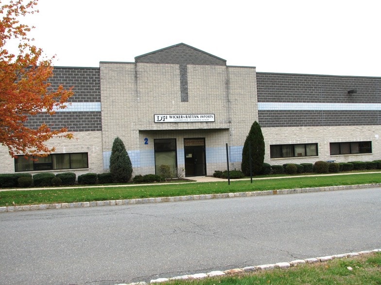 More Photos Of 2 Aspen Dr, Randolph Warehouse For Lease
