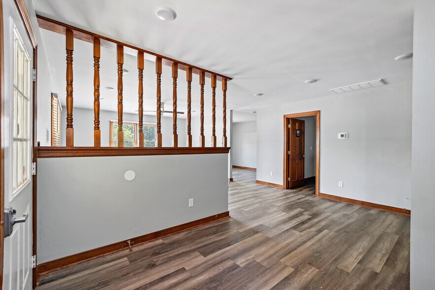 More Photos Of 2425 Portugee Rd, Sandston Warehouse For Sale