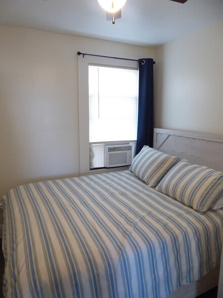 More Photos Of 1327 W 67th St, Cleveland Apartments For Sale