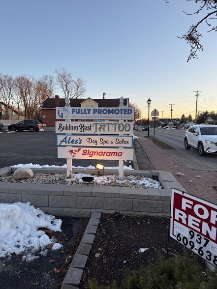 More Photos Of 264 N Main St, Centerville Storefront Retail Office For Lease