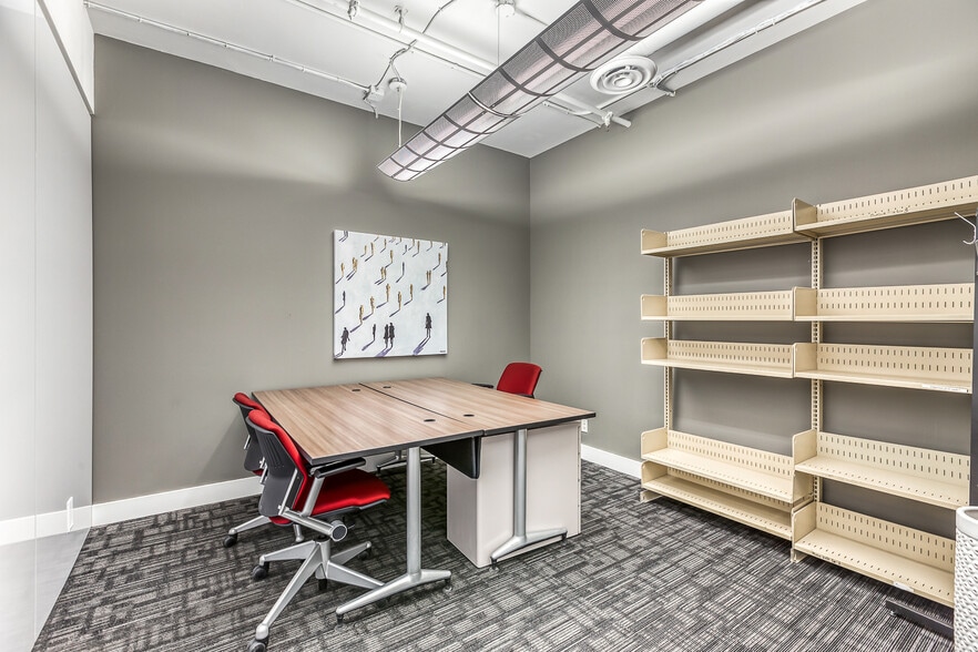 More Photos Of 718 8th Ave SW, Calgary Office For Sale