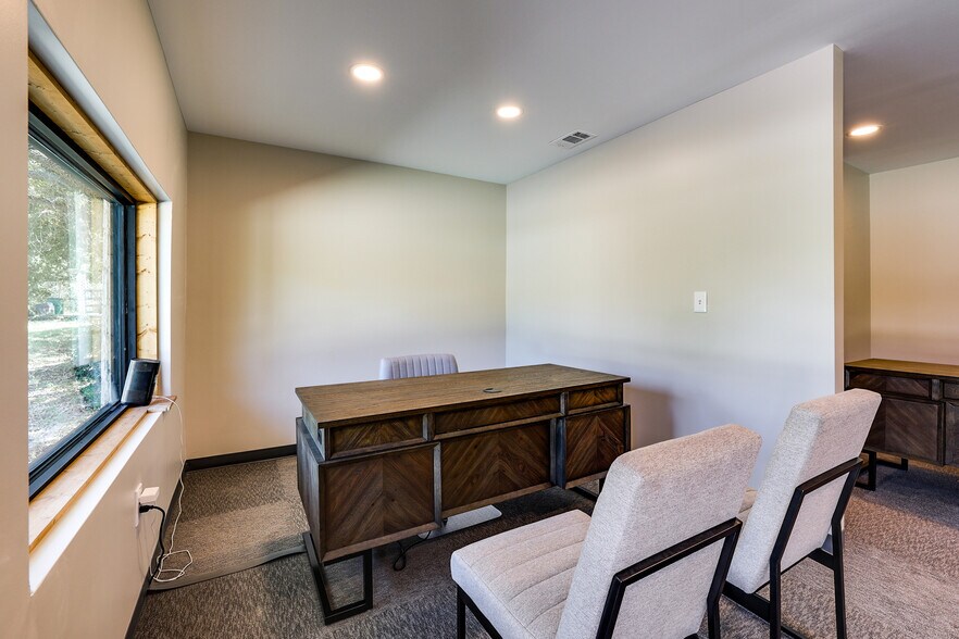 More Photos Of 6720 Dick Price Rd, Mansfield Office For Lease