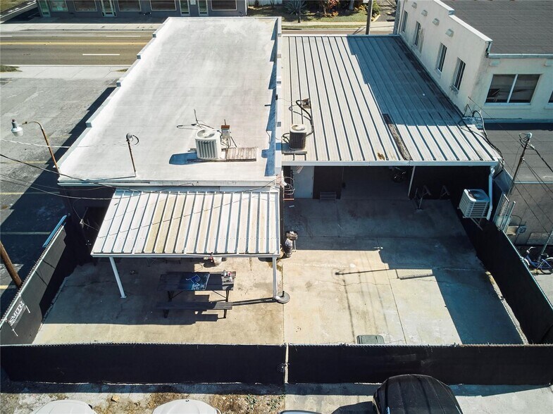 More Photos Of 1834 14th St, Bradenton Freestanding For Sale