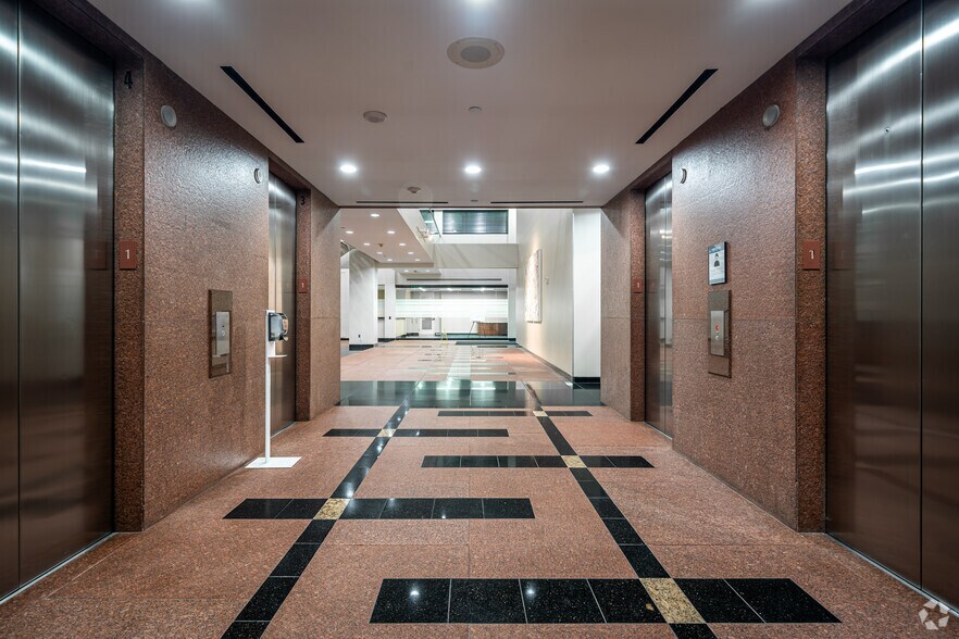 More Photos Of 14701 St. Marys Ln, Houston Unknown For Lease