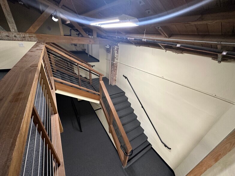 More Photos Of 3608 San Fernando Rd, Glendale Loft Creative Space For Lease