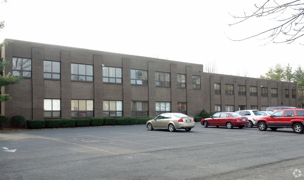 200 Central Ave, Mountainside, NJ 07092 Office For Lease