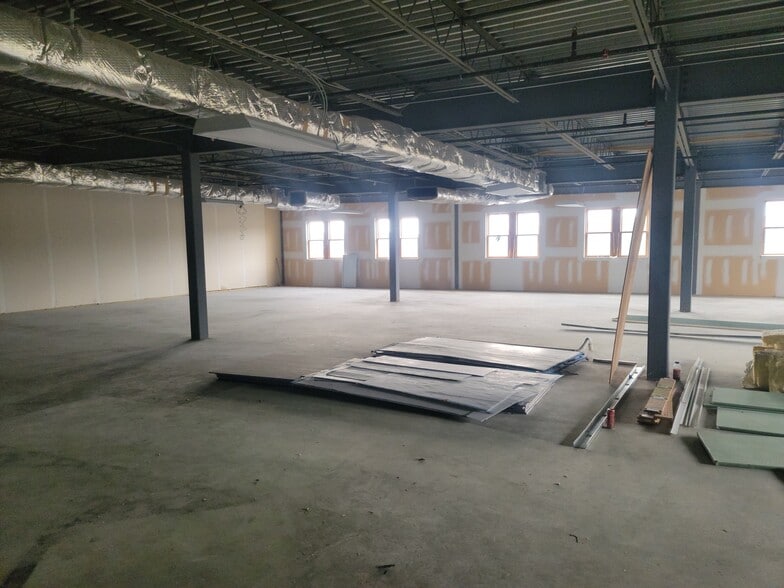 More Photos Of 5350 Summit Bridge Rd, Middletown Storefront Retail Office For Lease