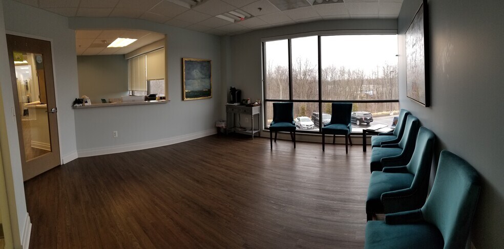 More Photos Of 400 Corporate Dr, Stafford Office For Sale