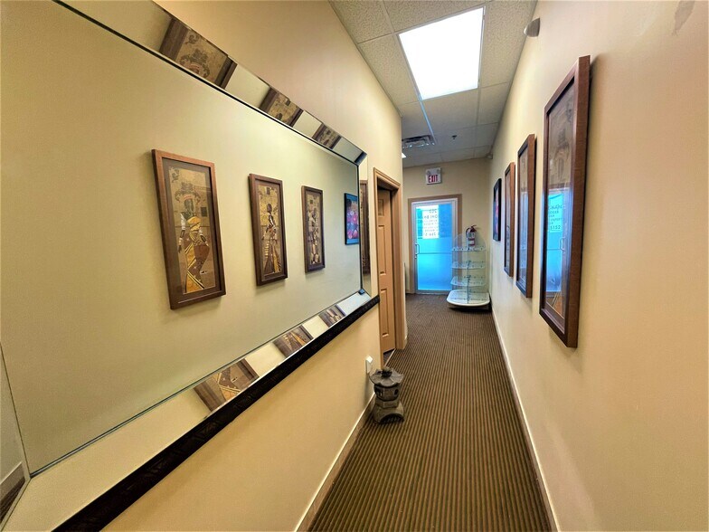 More Photos Of 2985 Drew Rd, Mississauga Office For Sale