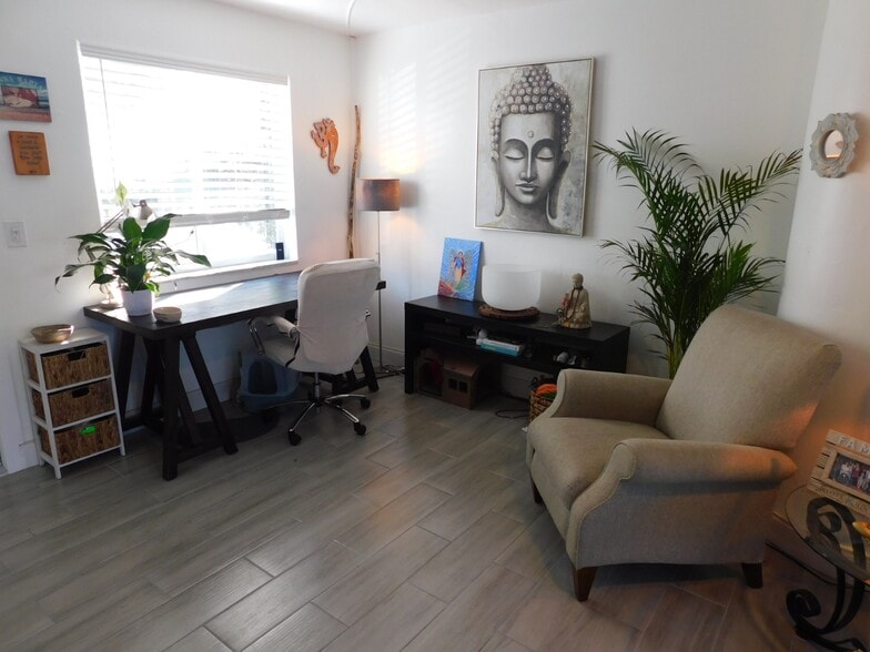 More Photos Of 825 NE 6th St, Fort Lauderdale Apartments For Sale