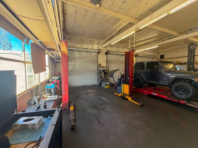 More Photos Of 1780 Clark Ave, Long Beach Auto Repair For Sale