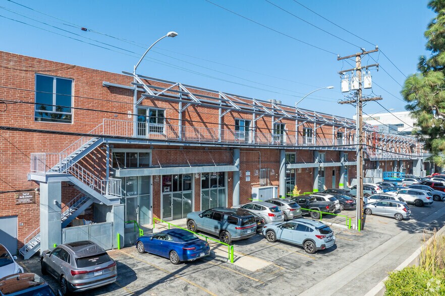 More Photos Of 1524 Cloverfield Blvd, Santa Monica Loft Creative Space For Lease