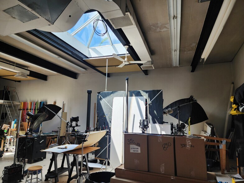 More Photos Of 34 Loring St, Springfield Research And Development For Sale