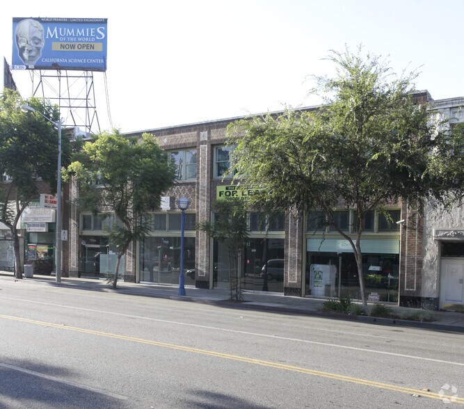 More Photos Of 7900-7914 Santa Monica Blvd, West Hollywood Storefront Retail Office For Lease