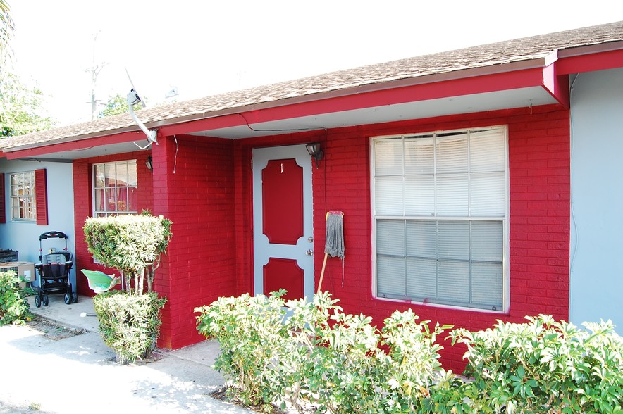 More Photos Of 712-714 S F St, Lake Worth Apartments For Sale