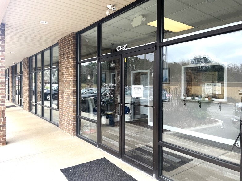 More Photos Of 2055 Blue Spring Rd, Huntsville Storefront Retail Office For Sale