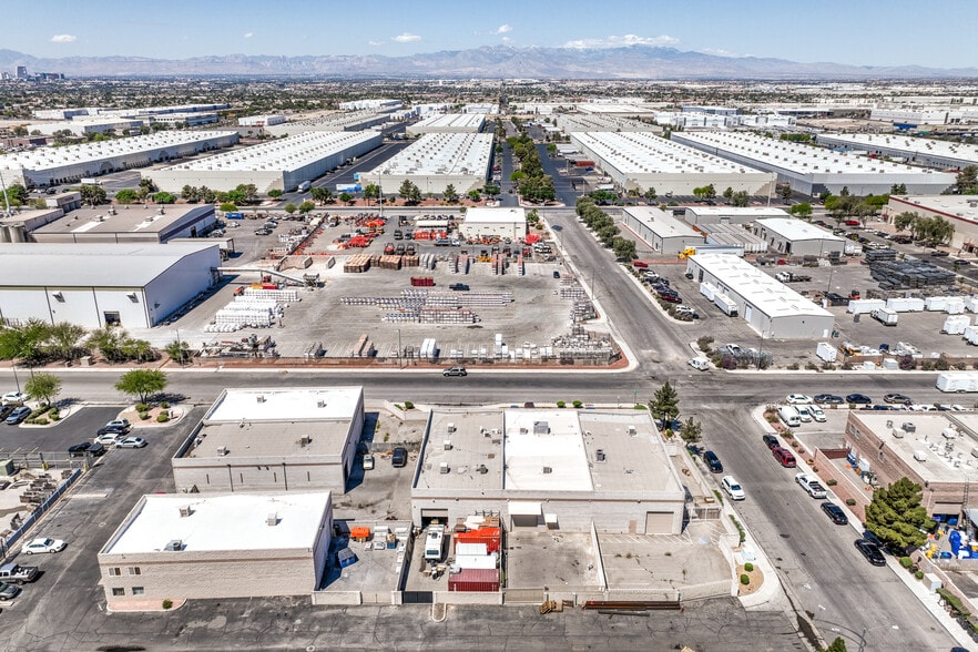 More Photos Of 2984 Marco St, Las Vegas Light Manufacturing For Sale