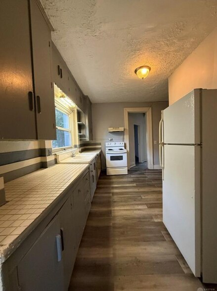 More Photos Of 2005 Wayne Ave, Dayton Apartments For Sale