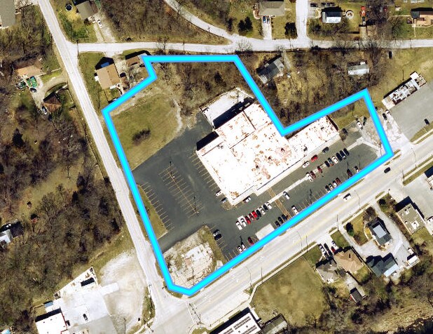 More Photos Of 1260-1280 Merriam Ln, Kansas City General Retail For Sale