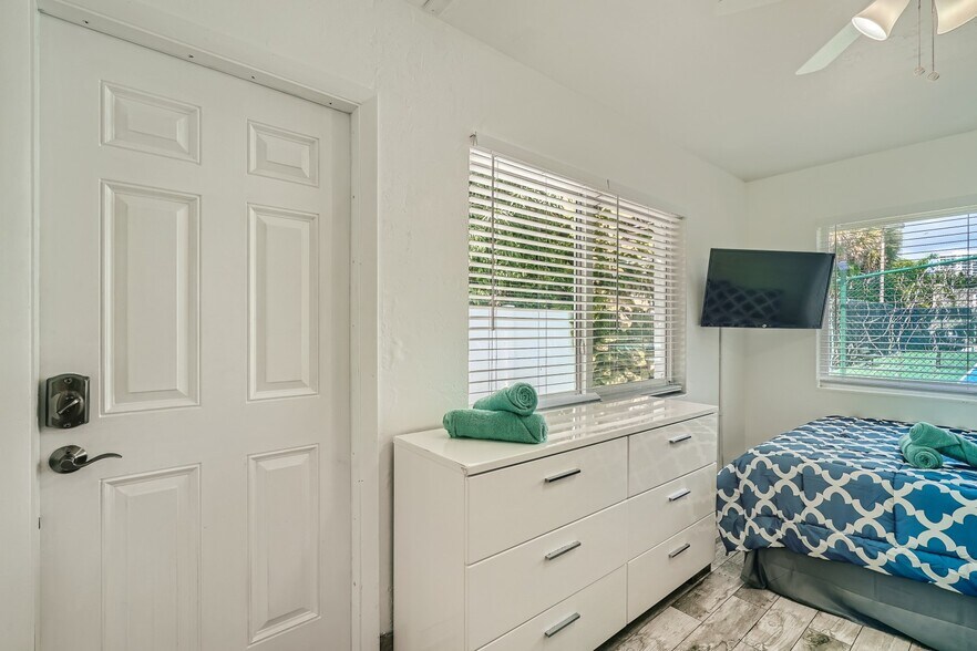 More Photos Of 101-107 Tacoma Ln, West Palm Beach Apartments For Lease