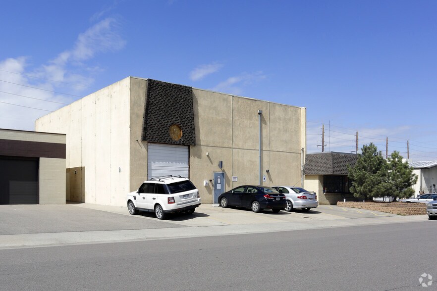 More Photos Of 2255-2275 S Kalamath St, Denver Warehouse For Lease