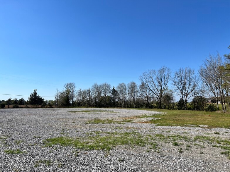 More Photos Of 3118 Fort Dale Rd, Greenville Office For Sale