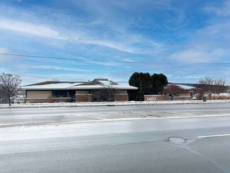 More Photos Of 1400 Merrill Ave, Wausau Medical For Sale