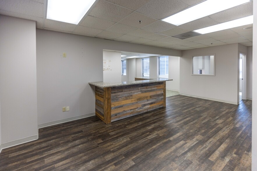 More Photos Of 118-120 W Adams St, Jacksonville Loft Creative Space For Lease