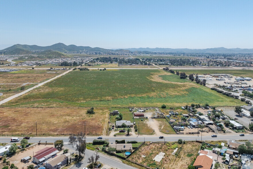 More Photos Of 2650 Sherman Rd, Menifee Unknown For Lease