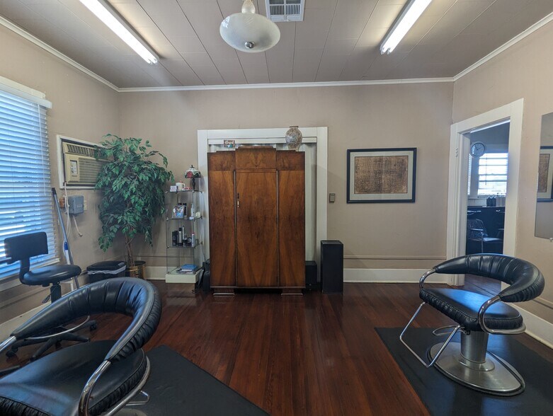 More Photos Of 2671 Broadway, Beaumont Freestanding For Sale