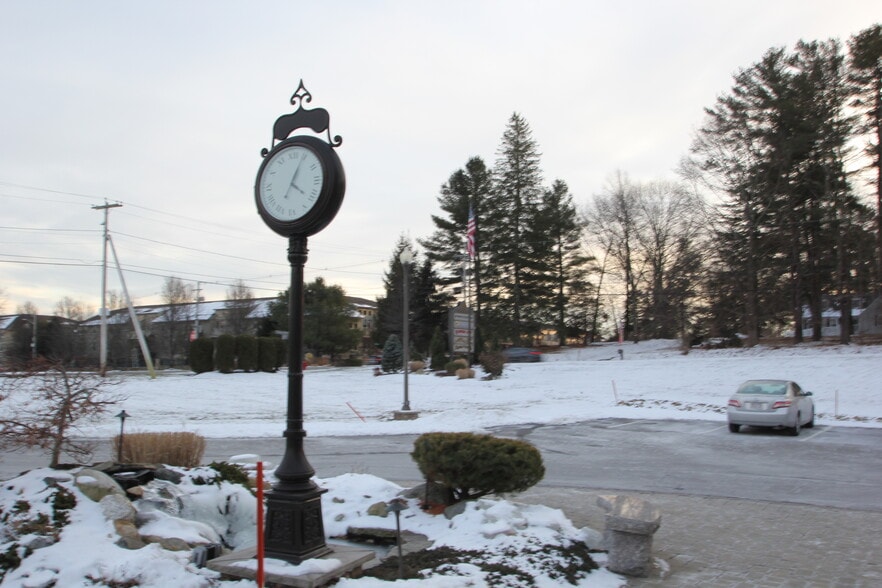 More Photos Of 2302 Turnpike St, North Andover General Retail For Lease