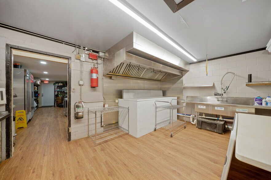 More Photos Of 19588 K St, Somerset Restaurant For Sale