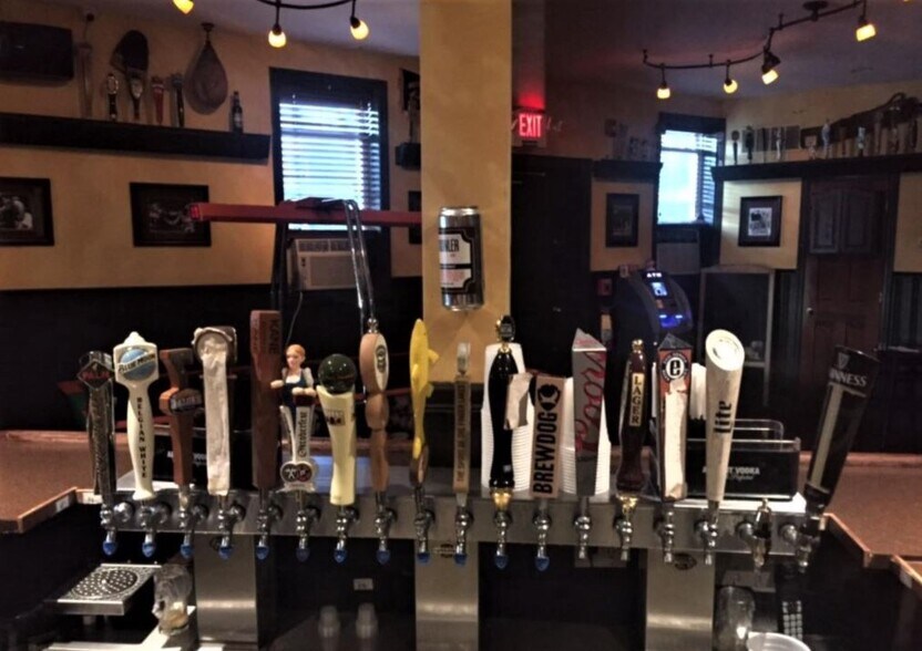 More Photos Of 148 W Broad St, Burlington Restaurant For Lease