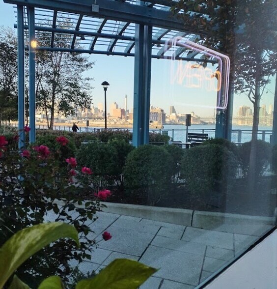 More Photos Of 416 Kent Ave, Brooklyn Apartments For Lease