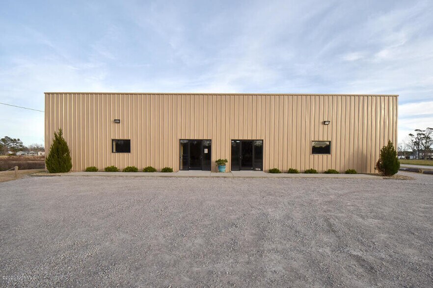 More Photos Of 2142 Live Oak St, Beaufort Office For Lease