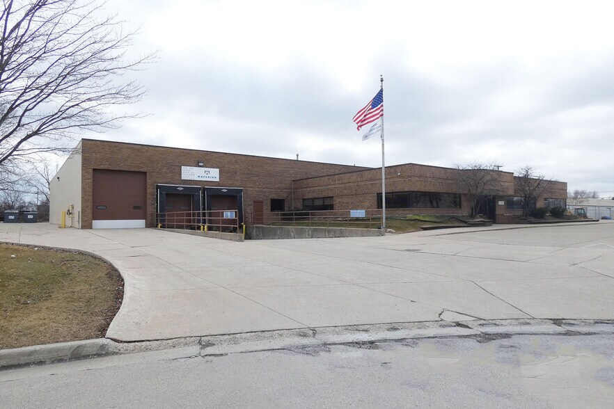 More Photos Of 27555 College Park Dr, Warren Manufacturing For Lease