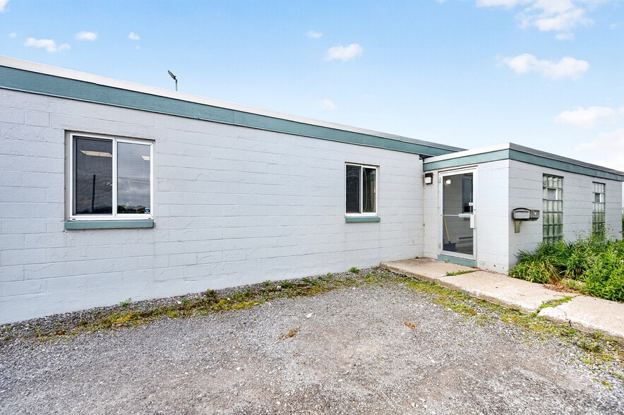 More Photos Of 7 Hackett Dr, Tonawanda Industrial For Sale
