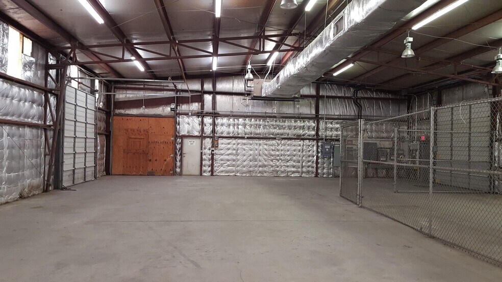 More Photos Of 847 Mt Vernon Ave, Portsmouth Warehouse For Lease