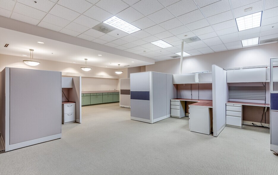 More Photos Of 1 10th St, Augusta Office For Lease