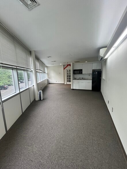 Primary Photo Of 11 Talcott Notch Rd, Farmington Office For Lease