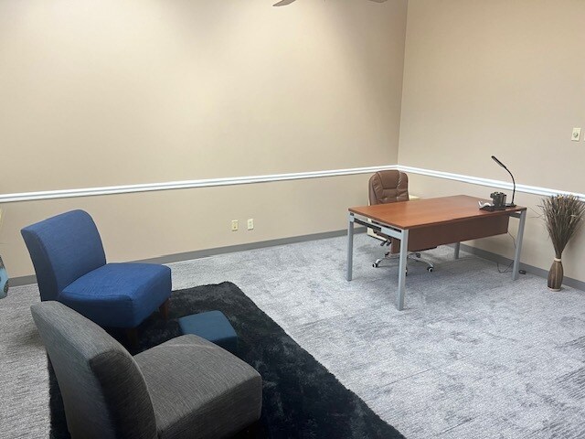 More Photos Of 4025 Woodland Park Blvd, Arlington Office For Lease
