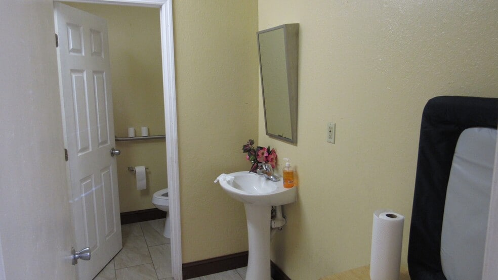 More Photos Of 0 Melton Ave, Auburndale Religious Facility For Sale