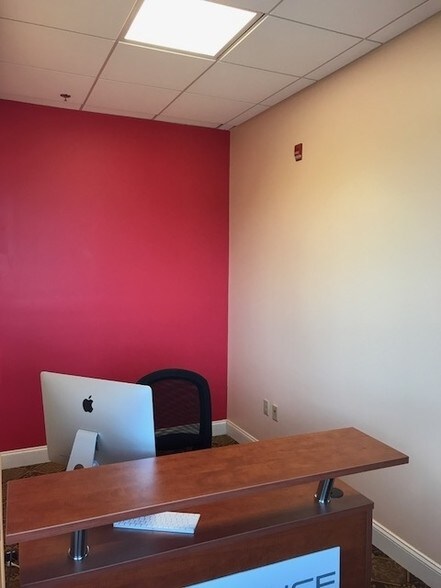 More Photos Of 300 Penhorn Ave, Secaucus Office For Lease