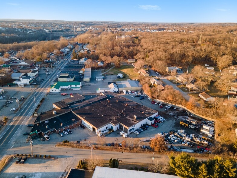 More Photos Of 840 Cumberland Hill Rd, Woonsocket Warehouse For Sale