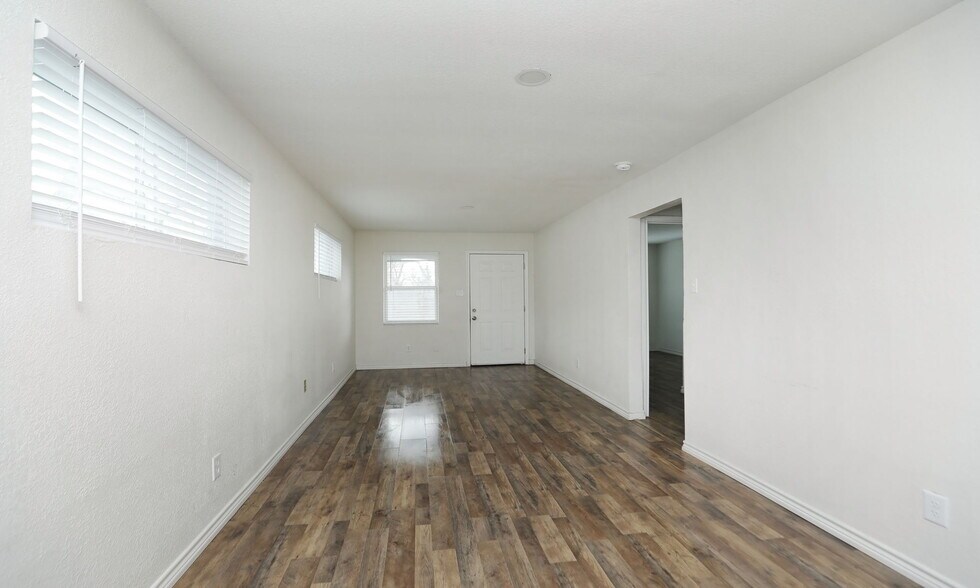 More Photos Of 3805-3813 Wipprecht St, Houston Apartments For Sale