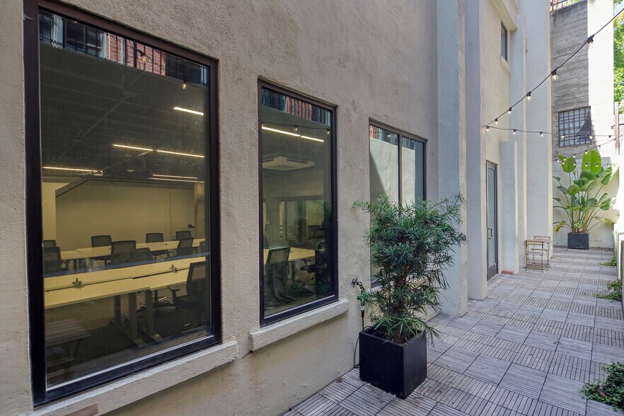 More Photos Of 1504 Franklin St, Oakland Office For Sale
